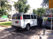 يافا: إصابة متوسطة لطفل اختنق داخل مركبة وسط المدينة 